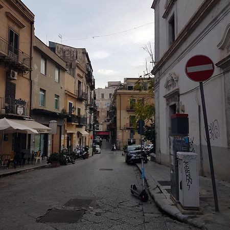 Sweet Home In The City Center Palermo Exterior foto